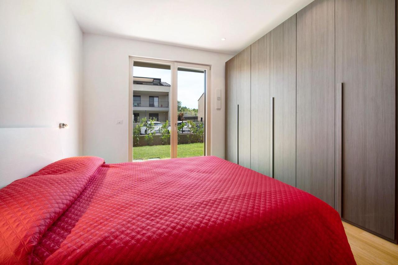 Апартаменти Garden Borgo Secolo Песк'єра-дель-Гарда Екстер'єр фото