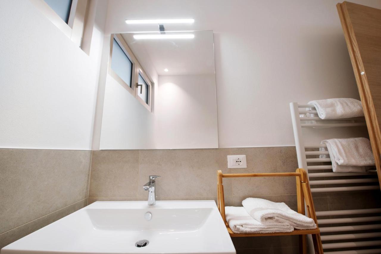 Апартаменти Garden Borgo Secolo Песк'єра-дель-Гарда Екстер'єр фото