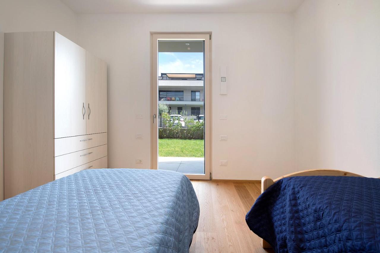 Апартаменти Garden Borgo Secolo Песк'єра-дель-Гарда Екстер'єр фото
